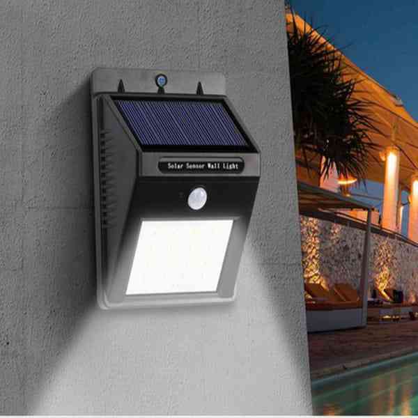 30 LED Solar Light